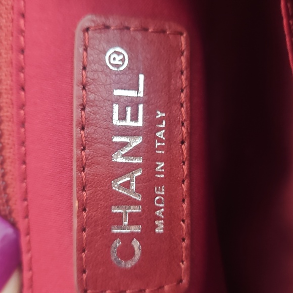 Chanel Caviar Skin Chain Shoulder Bag - Picture 13 of 17